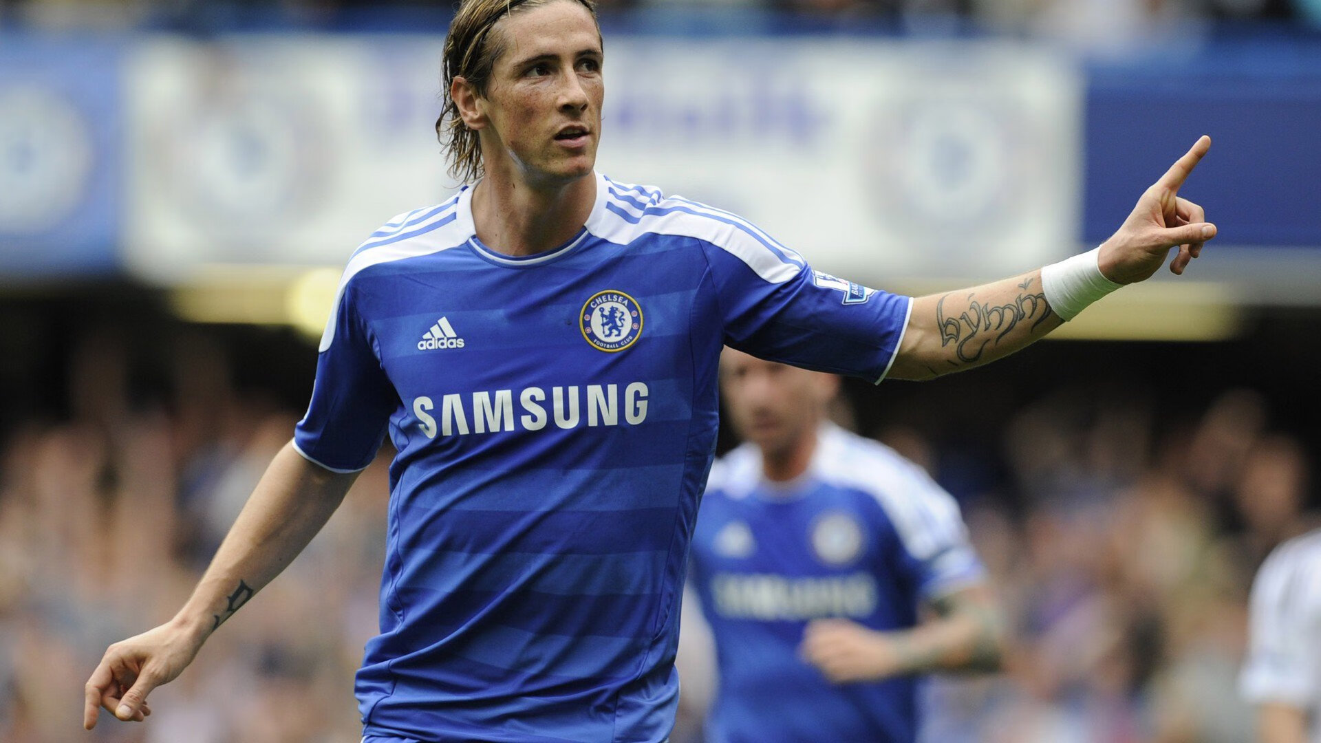 乐鱼体育APP官方下载-曼联首回合爆冷马德里竞技，贝林厄姆砍下12记关键球，全场沸腾  第2张