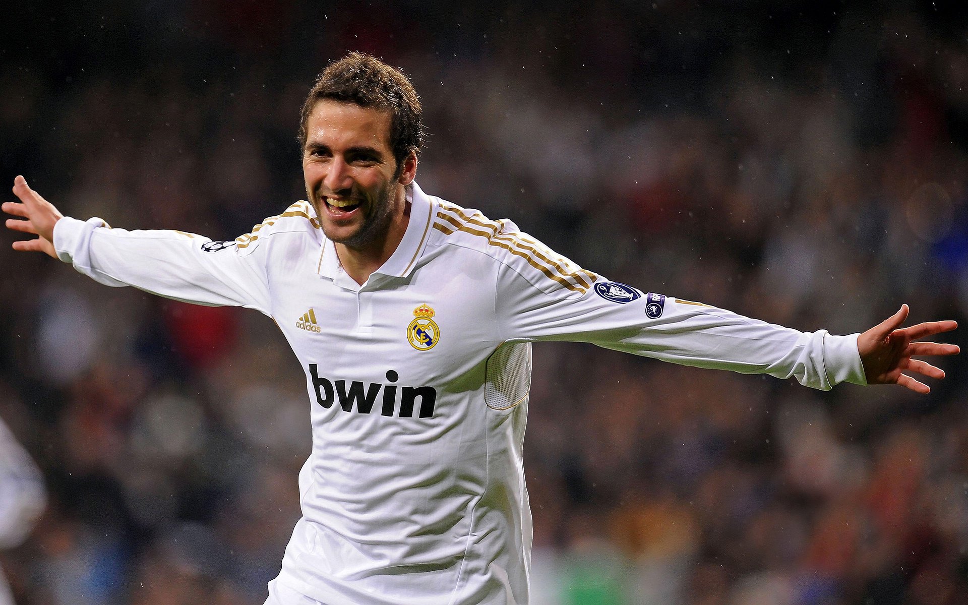 Leyu Sports APP官方网站-明晨英超焦点战！阿森纳迎战拜仁慕尼黑，绝杀或上演